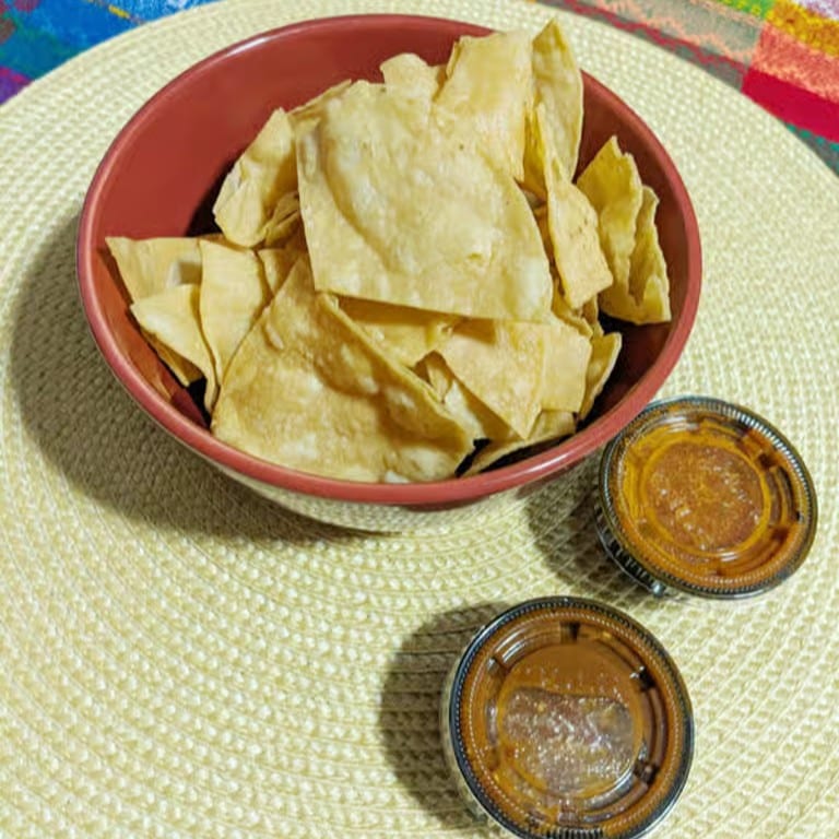 Chips & Salsa.