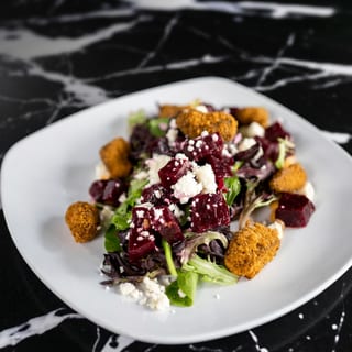 Remolacha Salad